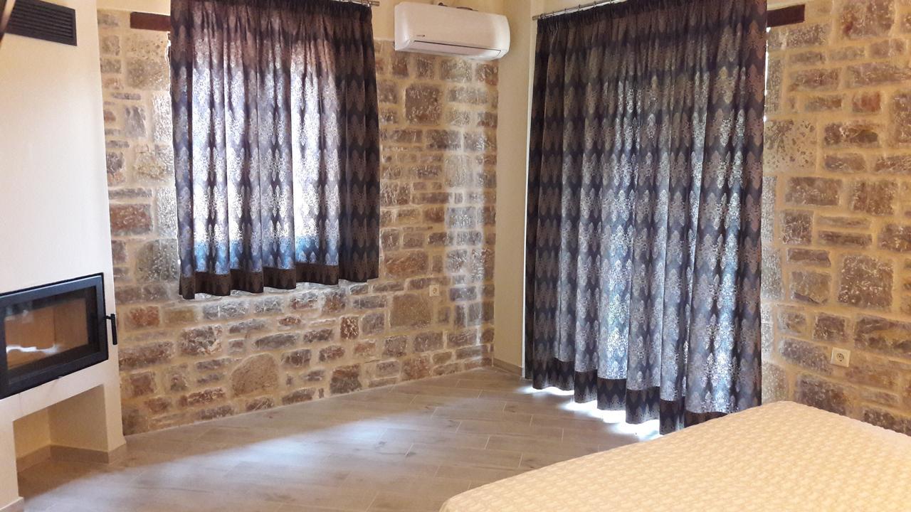 Apollonion Hotel 안드리차이나 외부 사진